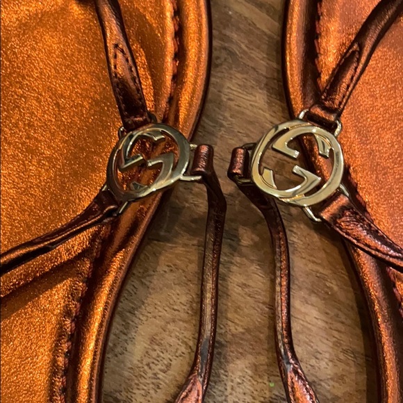 Gucci logo thong
